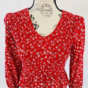 EUC Women Floral Shirred V Neck Crop Top Long Sleeve Red XS